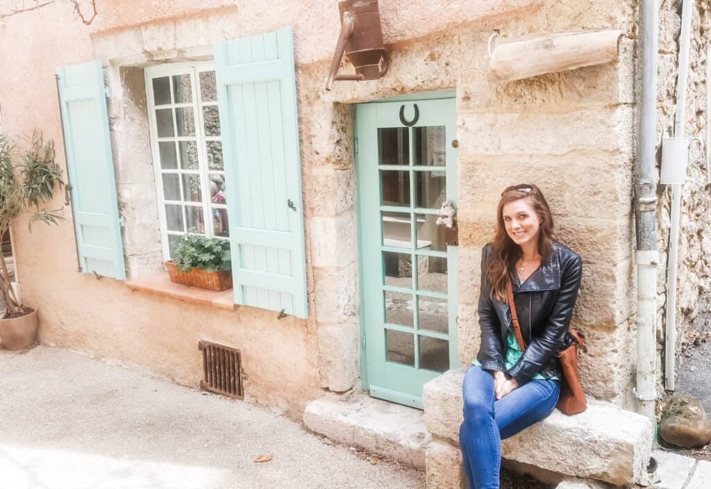 a visit to moustiers sainte marie