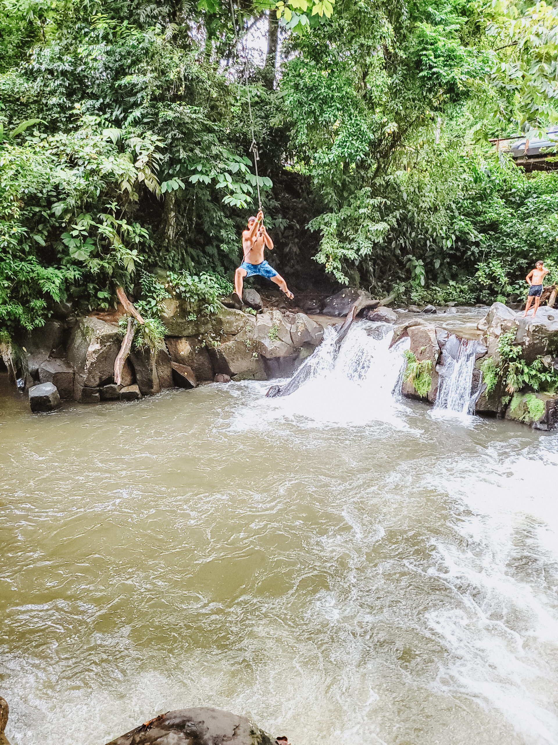 things to do in La Fortuna rope swing