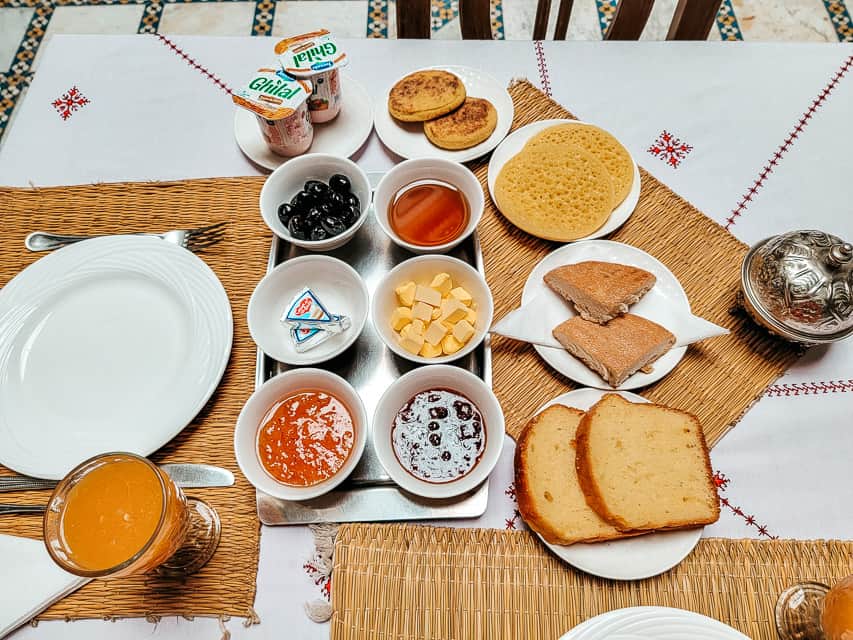 A picture of a Moroccan breakfast.