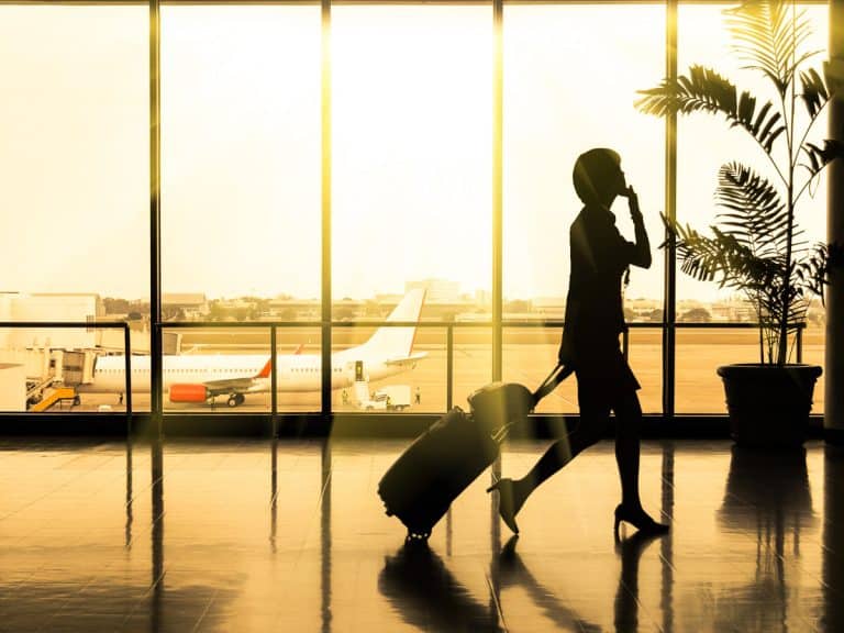 My Must-Have Carry-On Essentials for a Long-Haul Flight: How I Stay Fresh, Calm, and (Almost) Jet-Lag Free